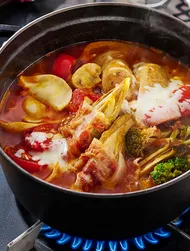 Pikantní rajčatový kimchi hot pot