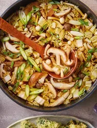 Shabu shabu s hovězím a zeleninou