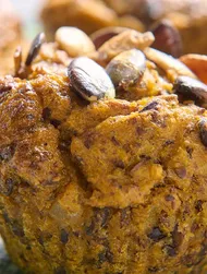 Muffiny z batátů se špenátem a olivami