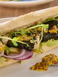 Švédský sendvič s tofu ve stylu sledě