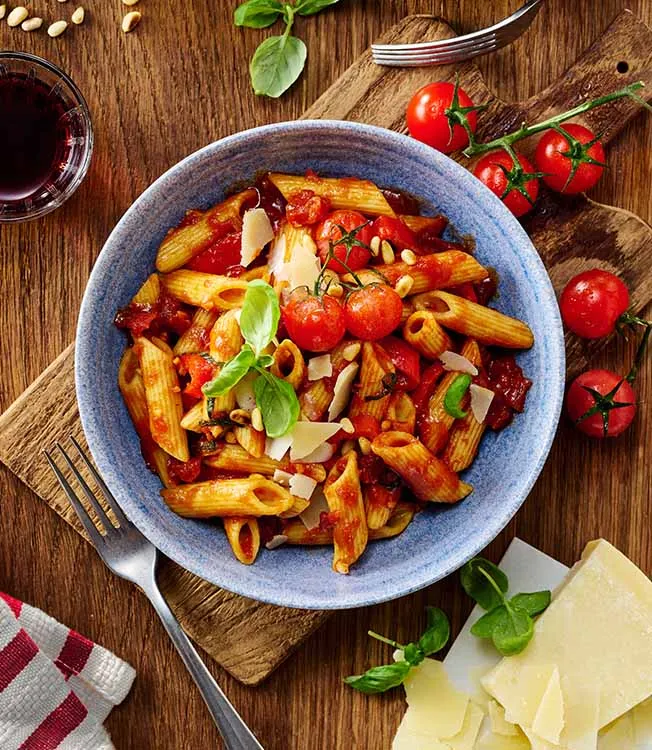 Penne arrabiata s rajčatovo-chilli omáčkou