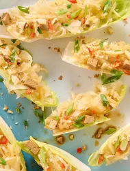 Lodičky z čekanky se zelím a tofu