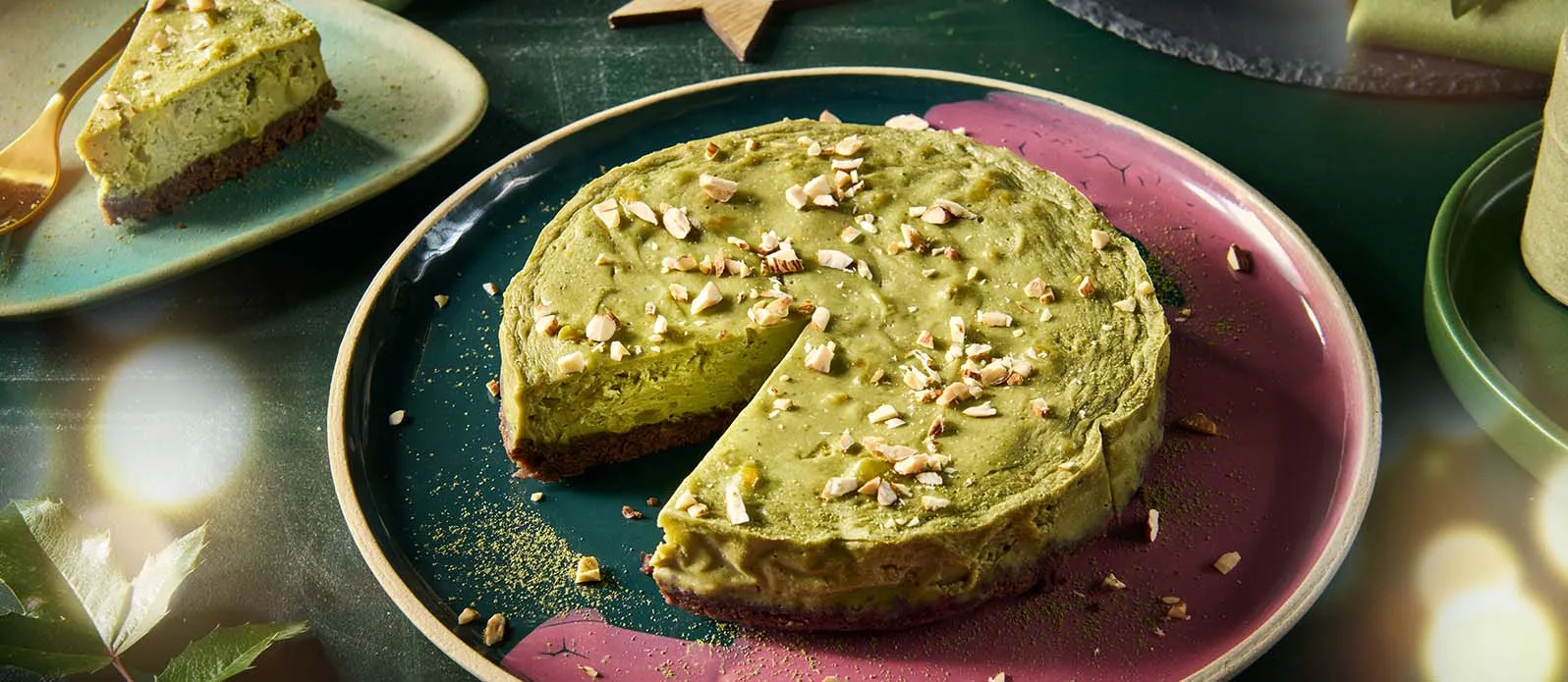 Matcha cheesecake s kousky ovoce