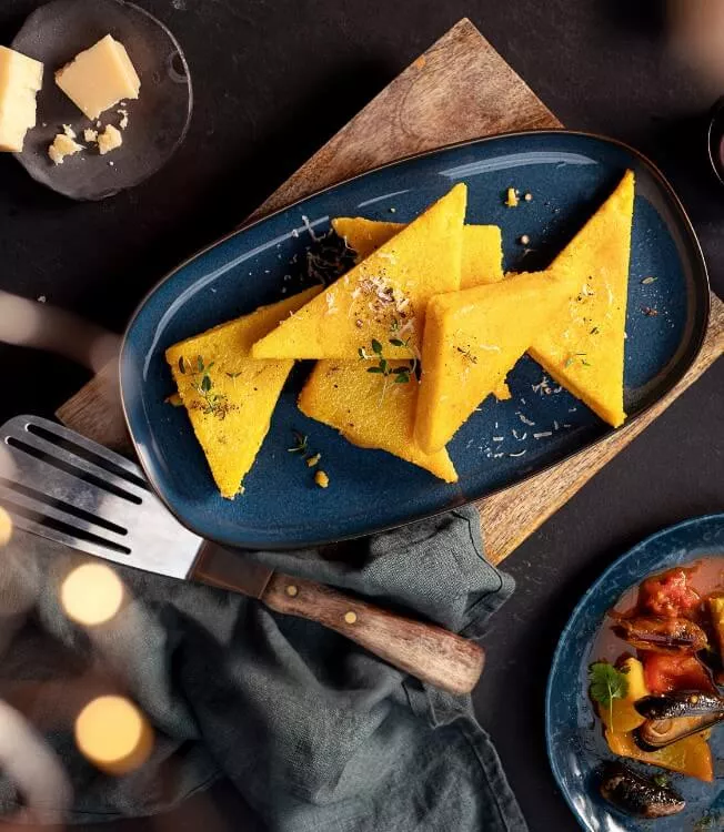 Jednoduchá smažená polenta se sýrem