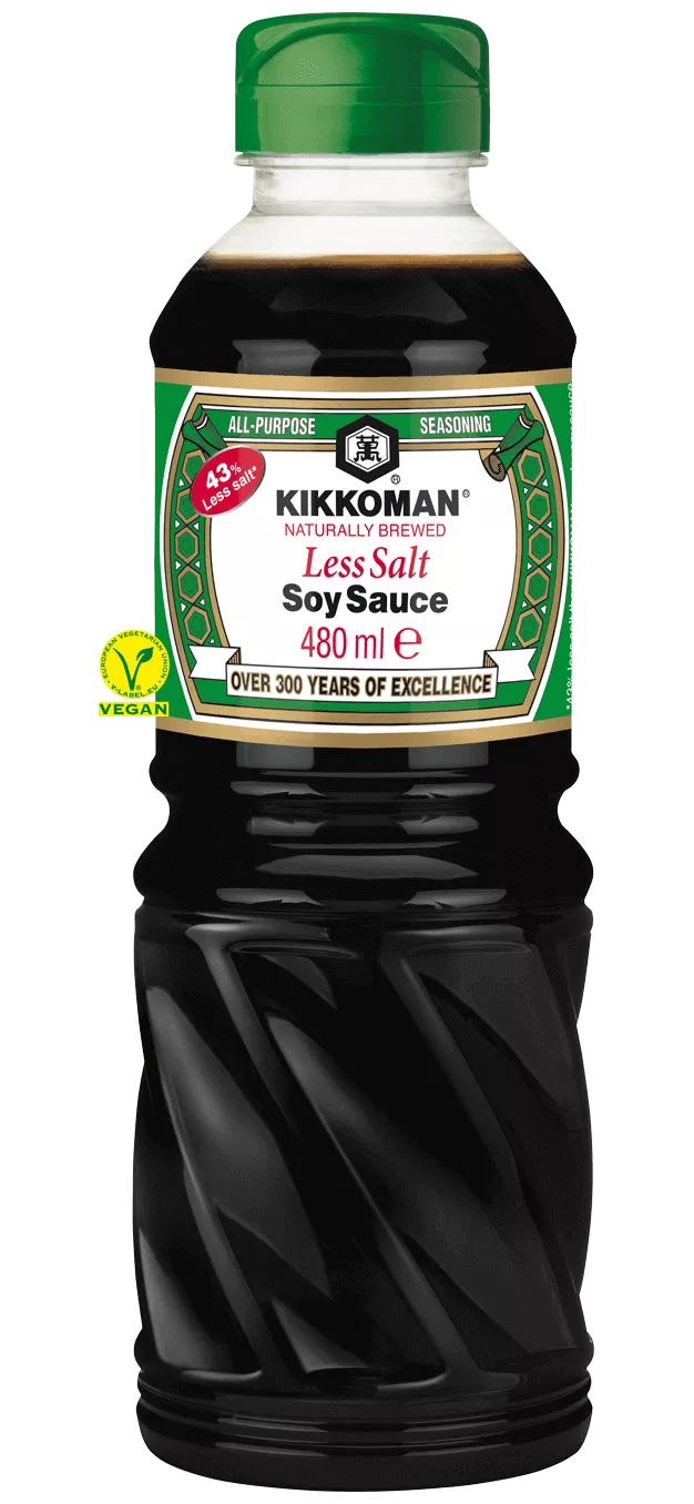 Kikkoman Sójová omáčka přirozeně fermentovaná se sníženým obsahem soli 480 ml