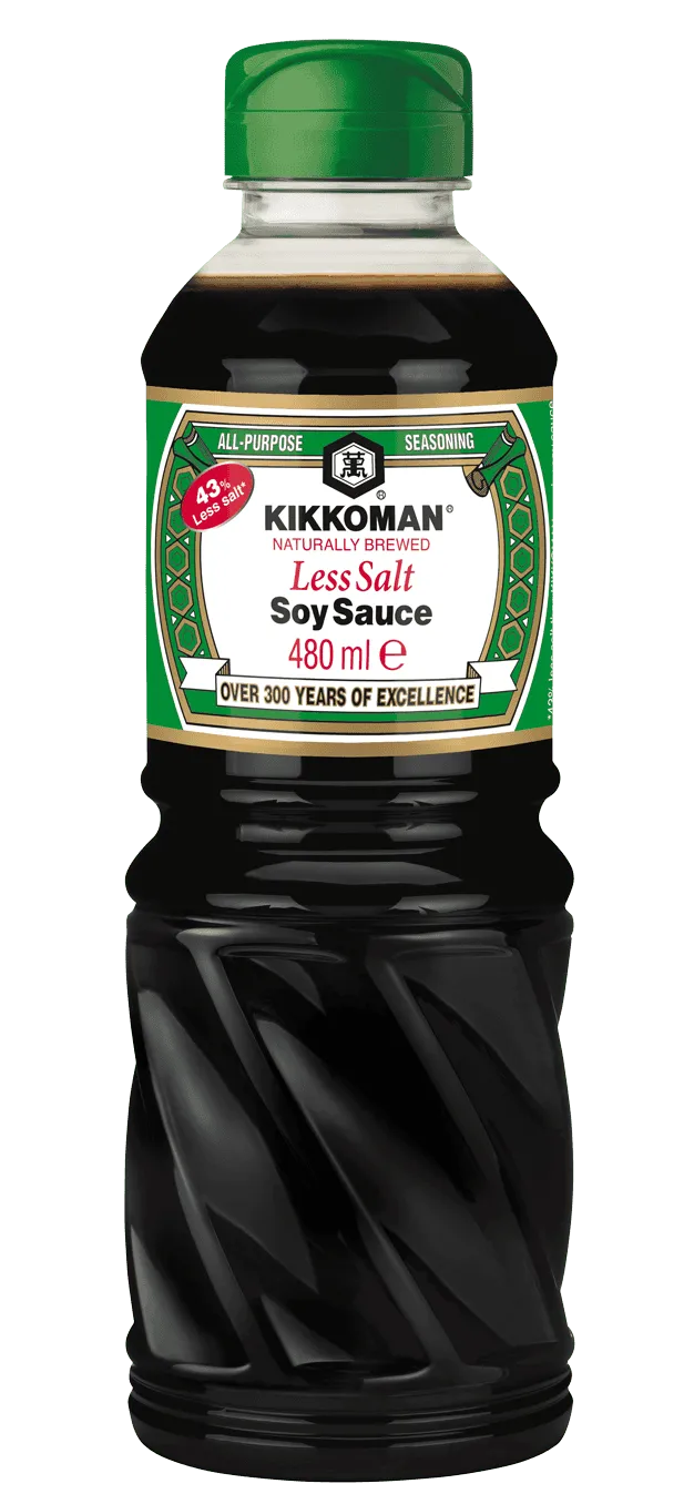 Kikkoman Sójová omáčka přirozeně fermentovaná se sníženým obsahem soli 480 ml