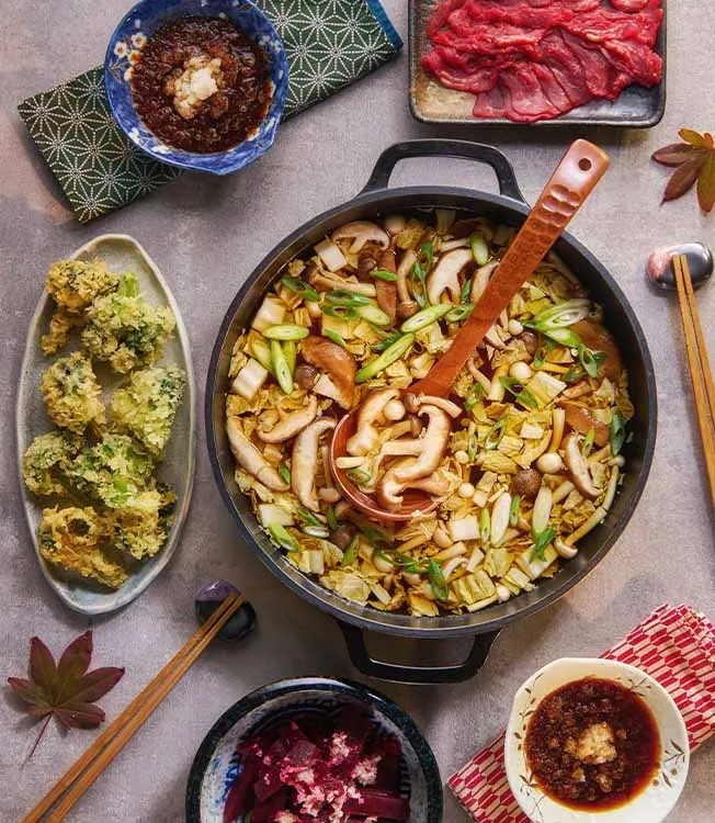 Shabu shabu s hovězím a zeleninou